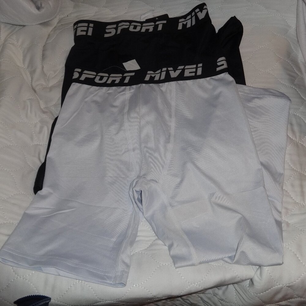 LOT OF 2 MIVEI BOYS ONE-LEG COMPRESSION PANTS SIZE L NWT